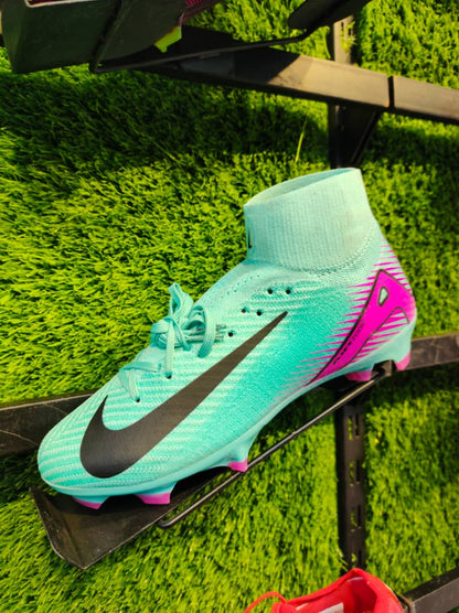 Soulier Football 2024-25